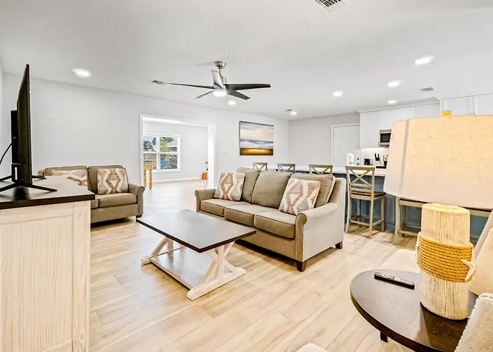 Lagoon Retreat Holiday home Pensacola