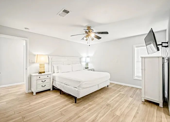 Holiday home Lagoon Retreat